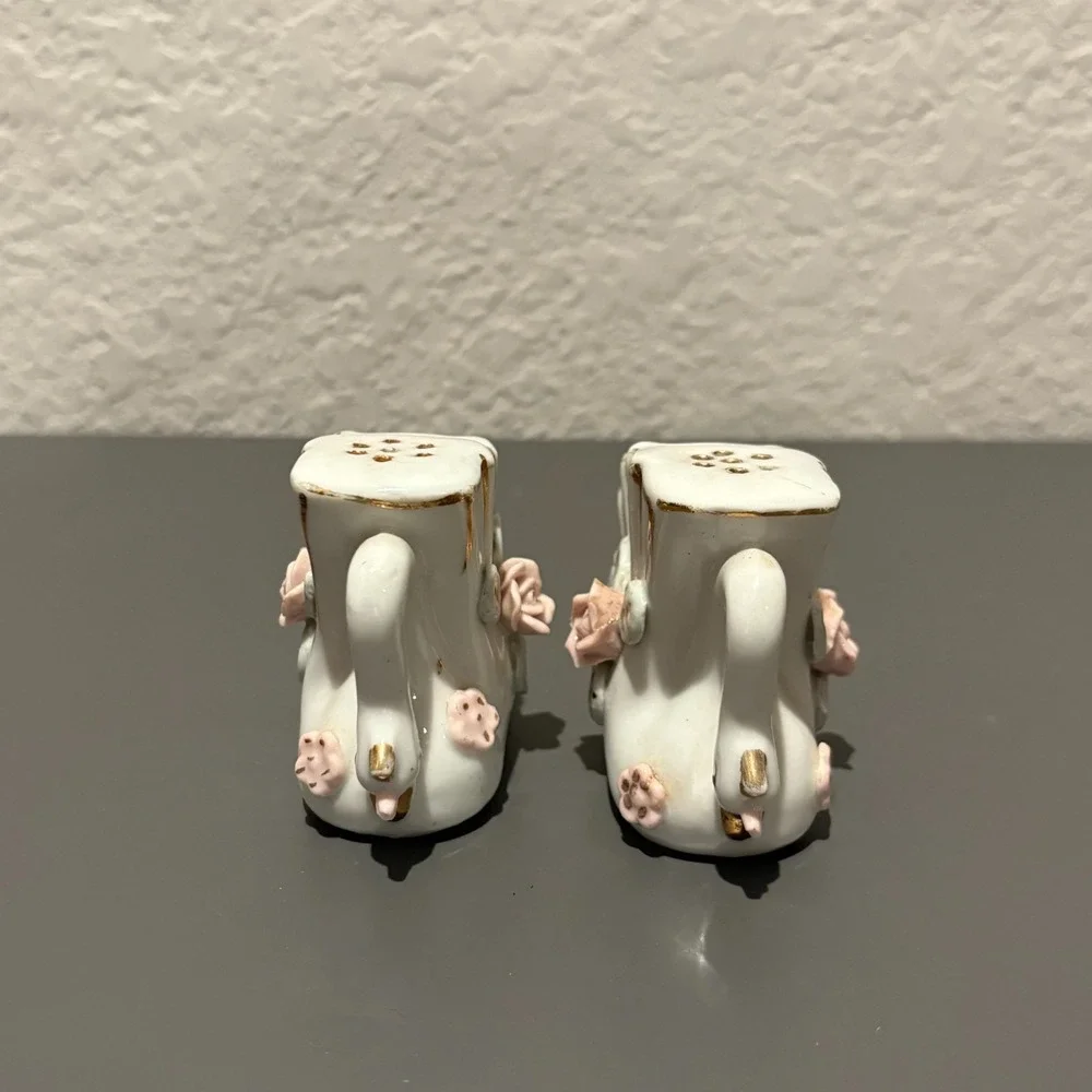 Royal Japan Vintage Salt & Pepper Shaker Set